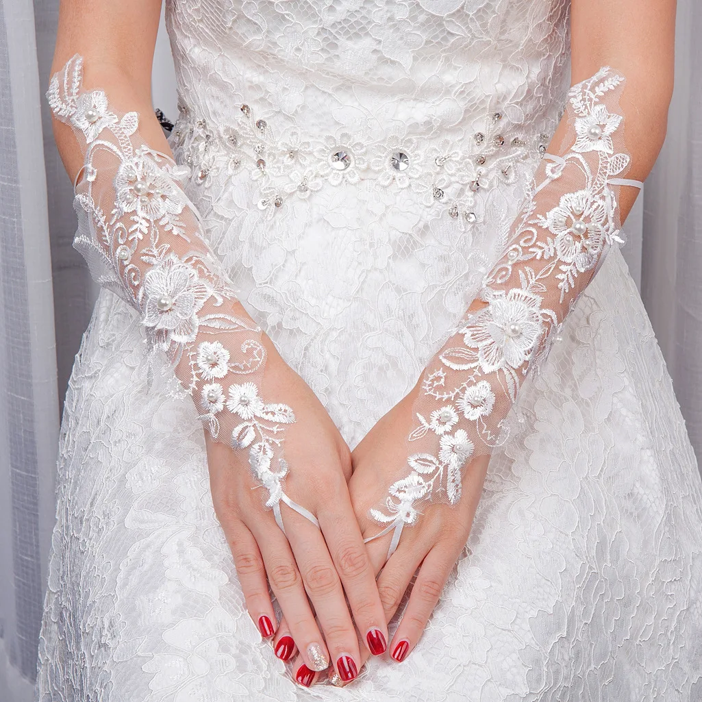 

Glamour girl Hollow Lace Gloves Lengthened beauty girl Gloves Wrist Length Gloves White Ivory Fingerless Long Accessories 2019