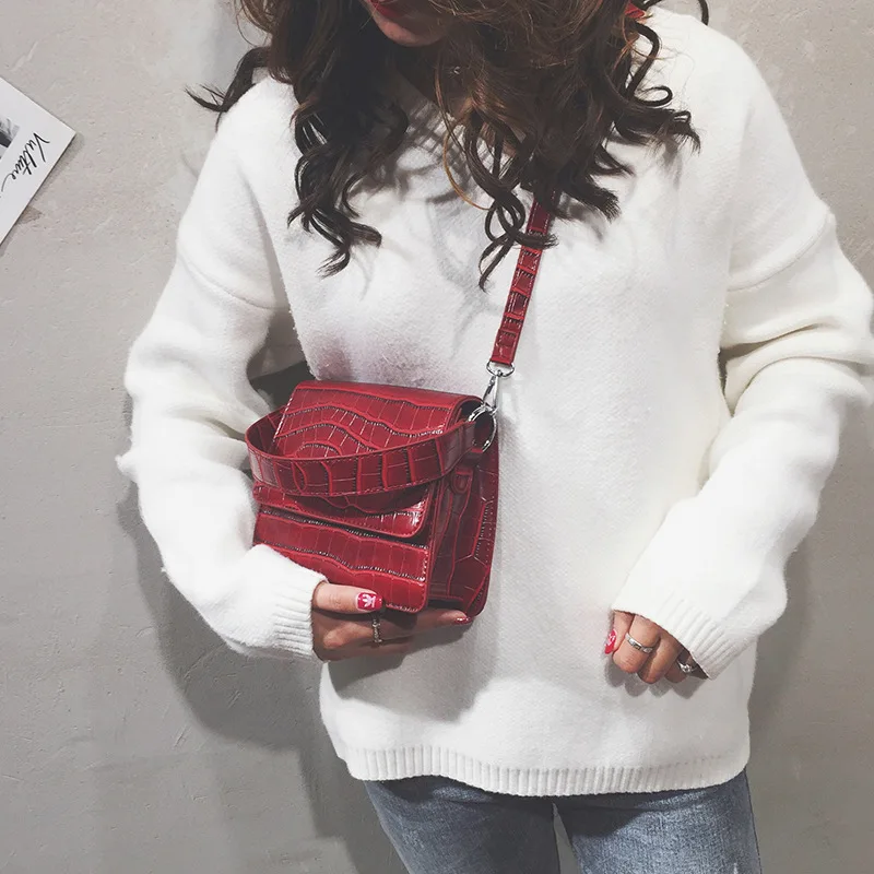 

[Super Seabob] 2019 Fashion Red Color New Stone Pattern Wide Single Handle Strap Soft PU Leather Women Shoulder Bag NA541