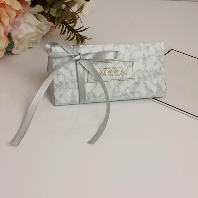 

50pcs/lot Printed Wedding Party Favour Sweet Cake Candy Gift Box Triangular Box Home Decoration