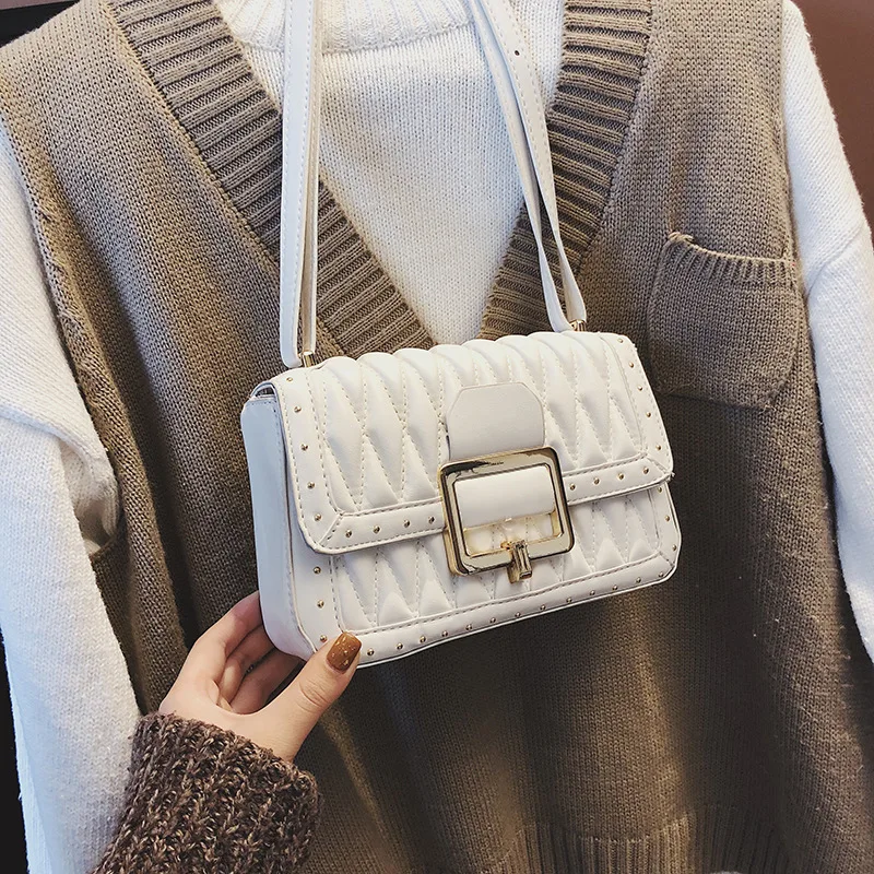 

Diamond lattice Ladies Sling Crossbody Bags Women Leather Luxury Handbags Rivet Female Shoulder Bag Sac Purses Red White Clutch