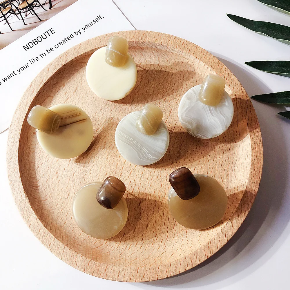 

2019 Simple Handmade Stud Earrings Acrylic Geometric White Shells Ink Marble Pattern Earring for Women Girl Party Jewelry Gift
