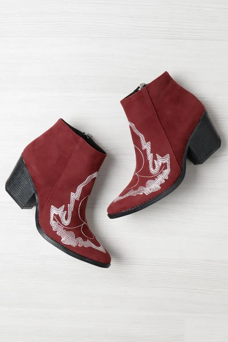 

Bambi Burgundy Women 'S Boots E0264222272