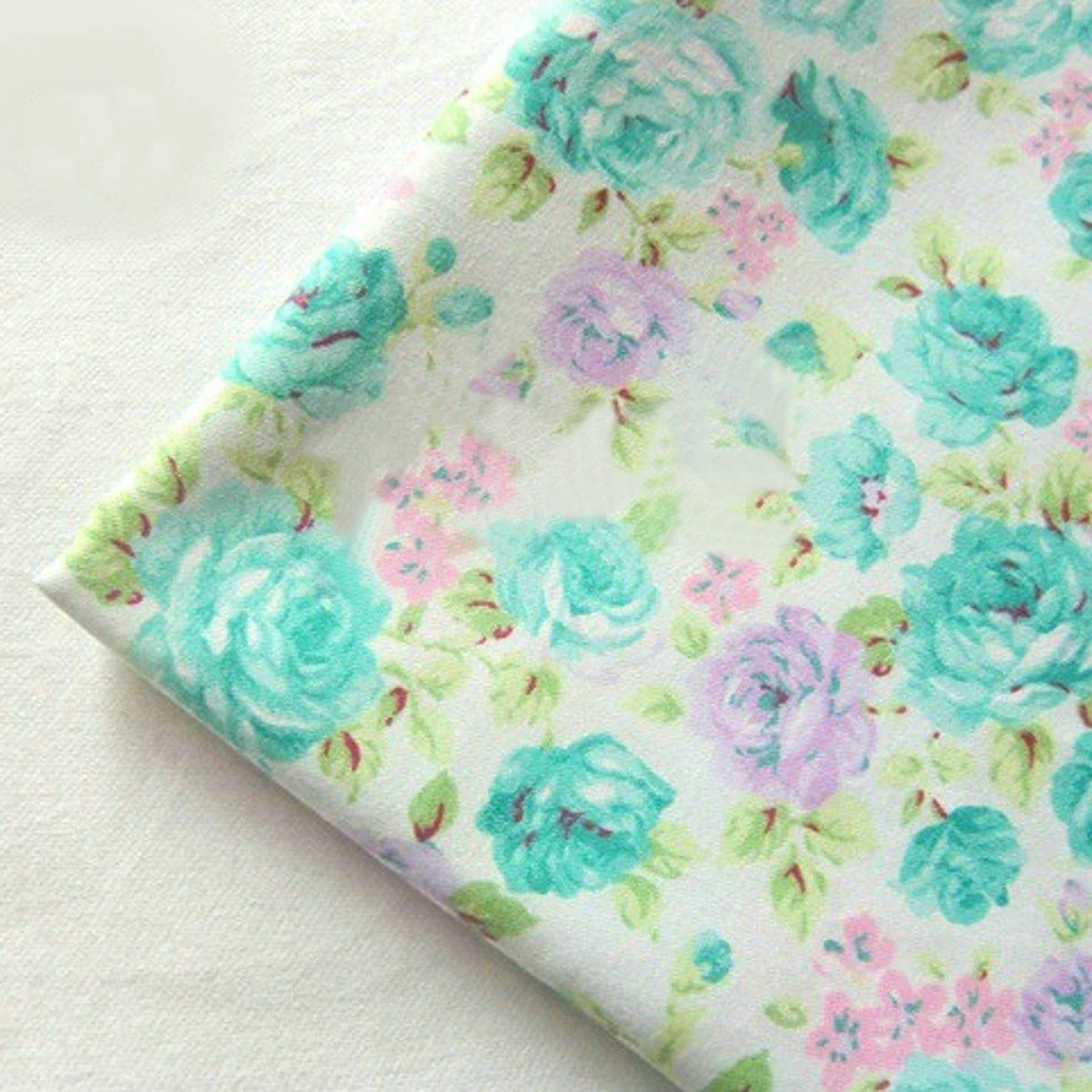 

JX-LCLYL 100pcs New 12*10cm Floral Cotton Fabric Bundle Patchwork Scraps Quilting Sewing