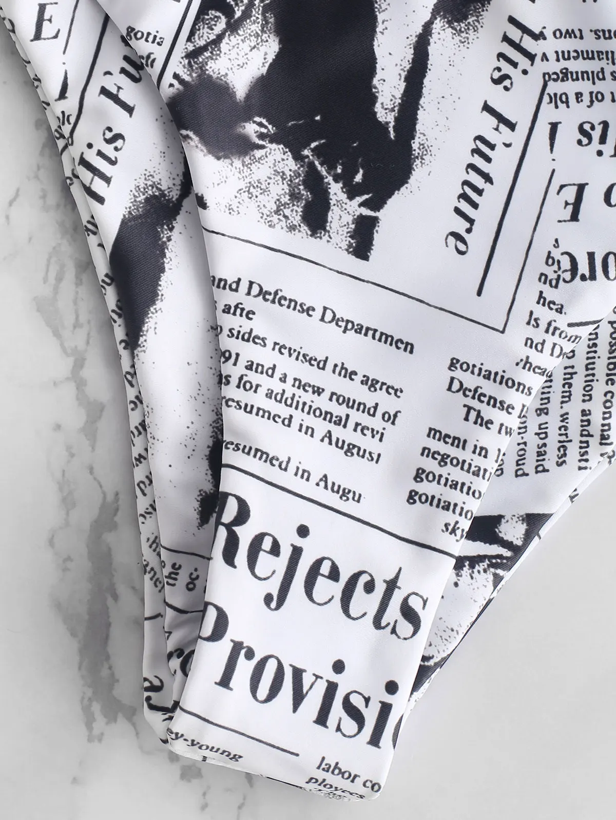 Periódico impresión nudo Bikini conjunto