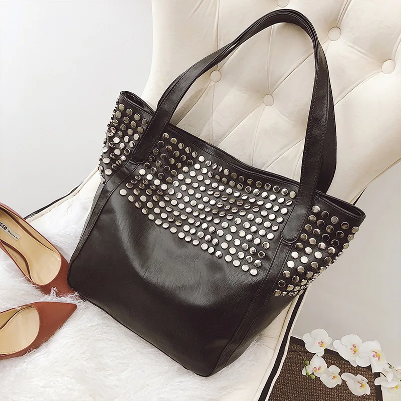 

2019 Rivet Punk Crossbody Bags For Women PU Leather Handbags Female Shoulder Bag Women Messenger Bags Ladies Hand Tote Bags Sac