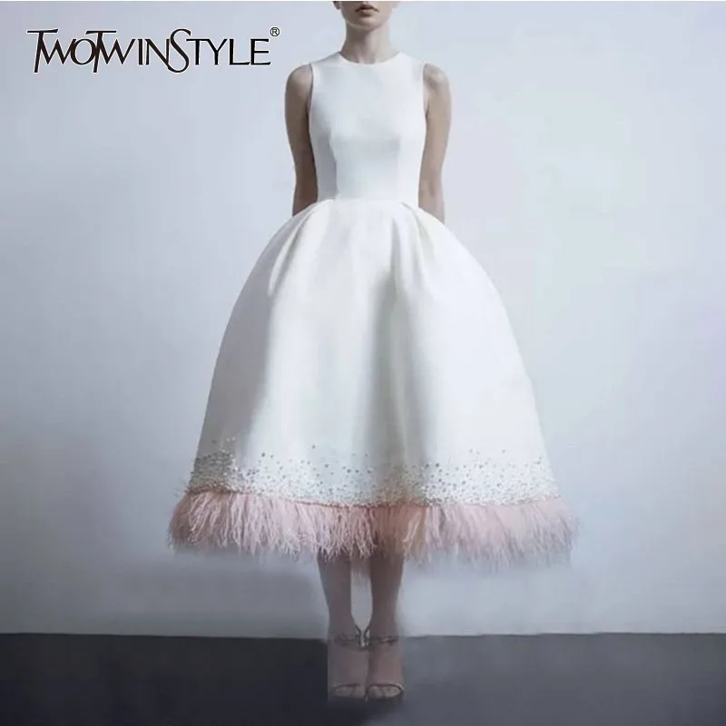

TWOTWINSTYLE Womens Dresses Sleeveless High Waist Beading Patchwork Feather Midi Party Dress Female Elegant Fashion 2019 Summer