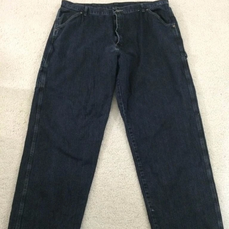 Wrangler jeans mens size 40 x 32 dark 