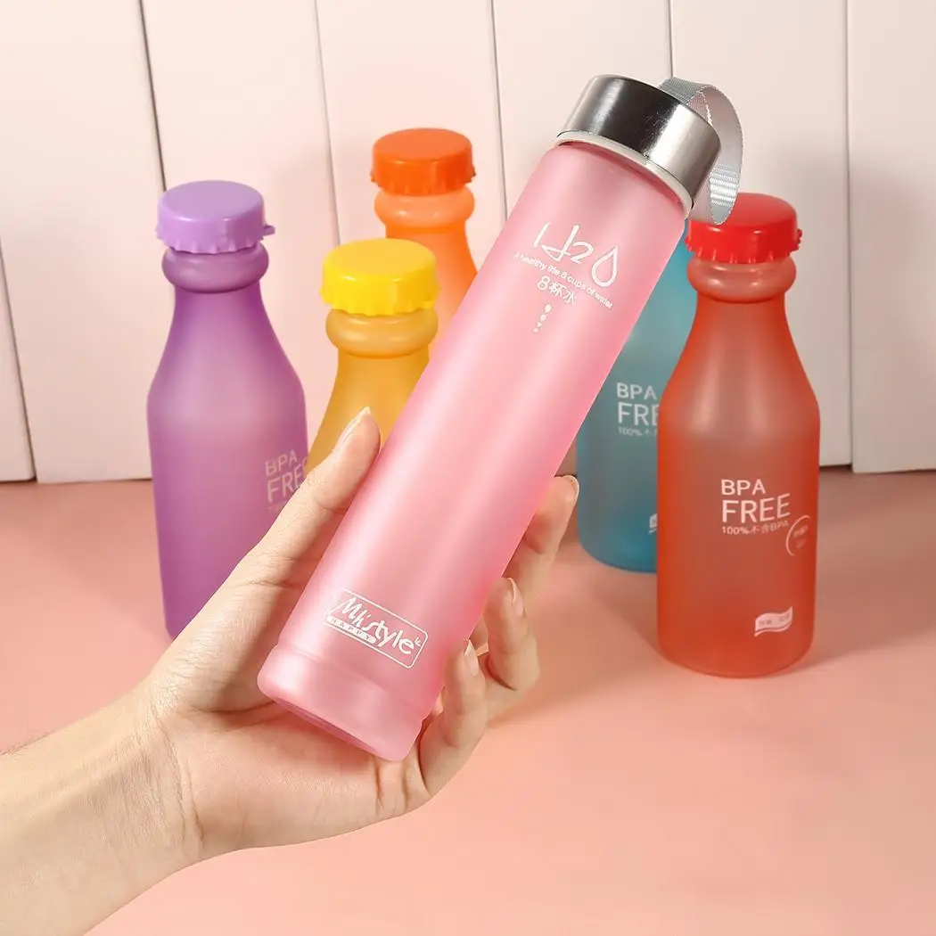 

Portable Travel Leak-Proof Water Drinking Bottle 550ml BPA Free Plastic Soda Bottles Water, Soda, Tea, etc.