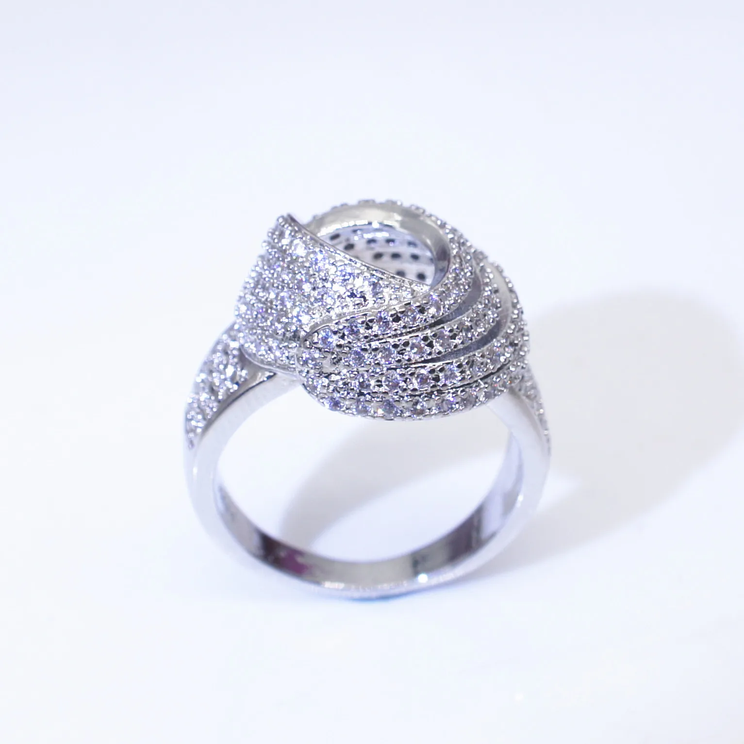 Кольцо с бриллиантами женское обручальное Ювелирное Украшение под золото 18