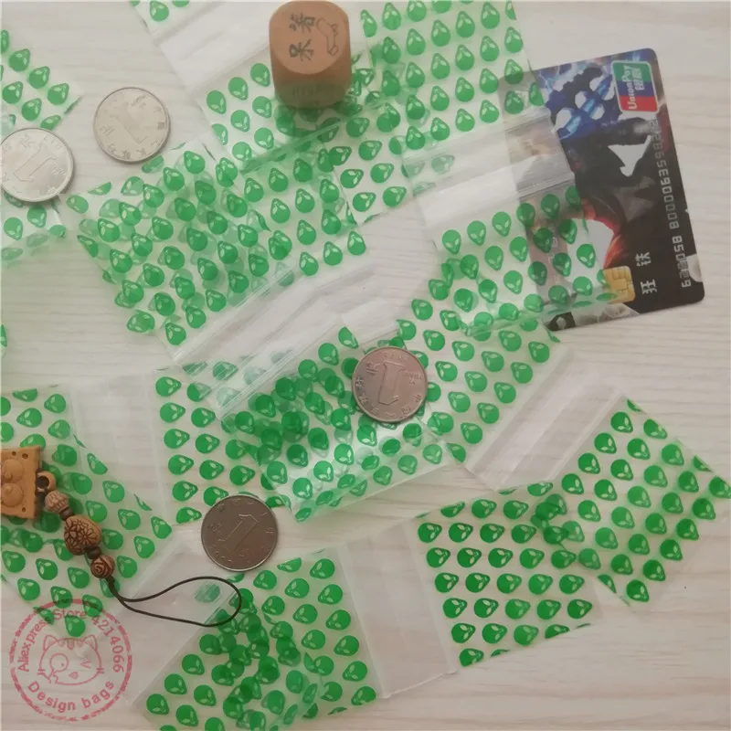 

2020 Green Alien Mini Bags Ziplock Baggies 2" X 2" Plastic 50-100pcs Jewlery Zip Clips seal bag
