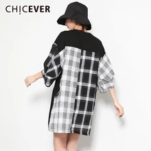 CHICEVER Лоскутная футболка Женские топы летняя Клетчатая наполовину спущенный рукав оверсайз винтажная Длинная женская футболка Мода Tide