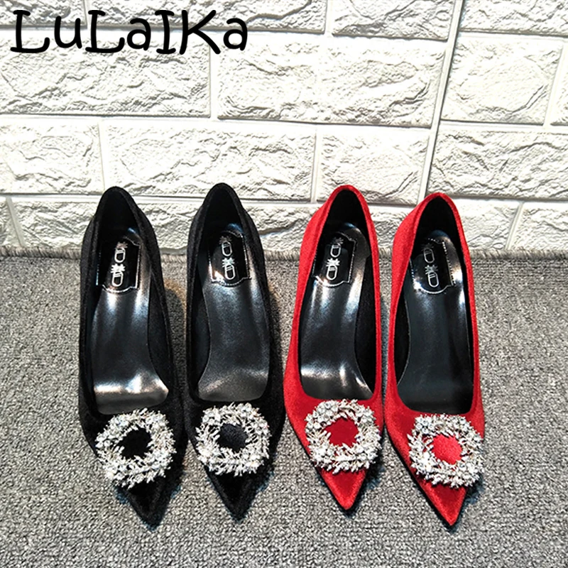 

Hot Sexy Suede Pointed Toe Woman Pumps 2019 Crystal Ring Shining Solid Color Elegant Lady Wedding Party High Heels Shoes