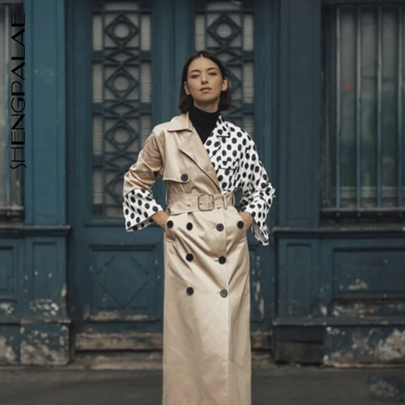 

SHENGPALAE Customized 2019 Winter New Fashion Asymmetry Windbreaker V Lead Split Polka Dot Long Loose Coat Woman Vintage FI330