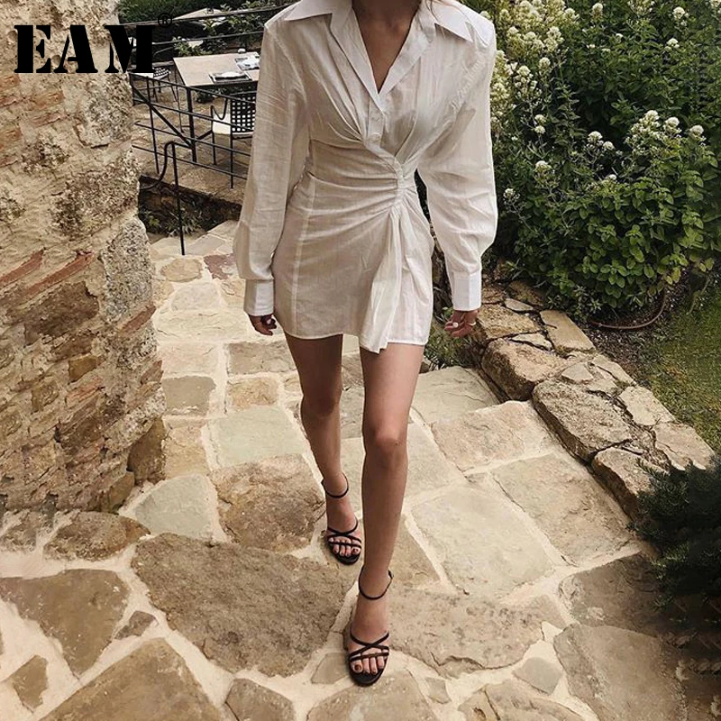 

[EAM] 2019 New Spring Summer V-collar Long Sleeve White Waist Knot Pleated Irregular Shirt Dress Women Fashion Tide JS712