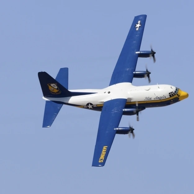 A C-130 Геркулес синий ангелы полета демонстрация эскадрильи плакат печать (17x11) |