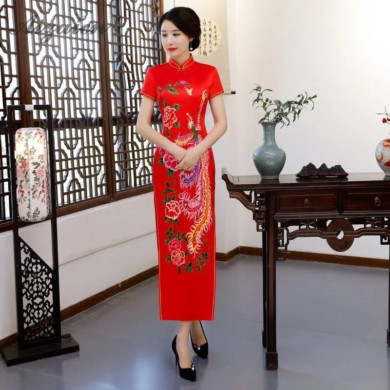 

New Fake Silk Cheongsam Long Red Qipao Dress Traditional Chinese Dresses Orientale Vintage Bride Dressing Chinoies Rouge Qi Pao