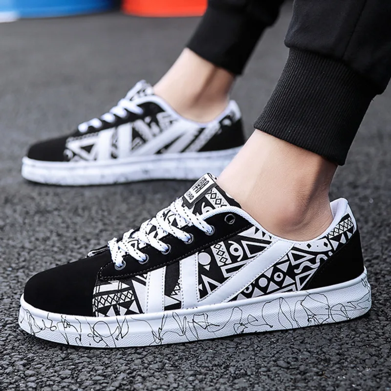 

Men's Vulcanized Shoes Graffiti Totem Skateboard Sneakers Camouflage Canvas Casual Masculino Adult Shoe Zapatillas Hombre
