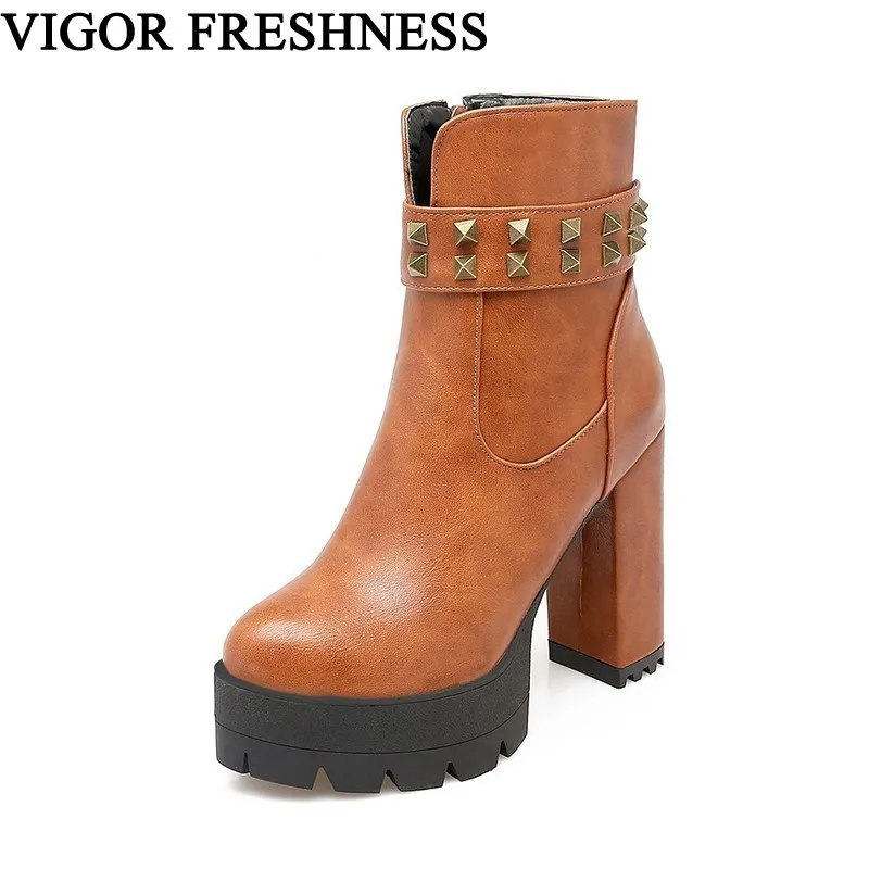 

VIGOR FRESHNESS Women Shoes Platform Shoes Winter Ankle Boots Rivet Woman Boots High Heels 11CM Autumn Boots Party Shoes MY291