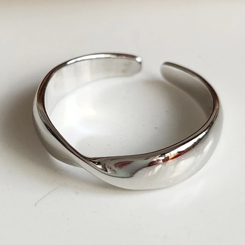 

SUNIANGON 925 Sterling Silver Mobius Twist Smooth Surface Knuckles Rings Mobius Wire Ring Wavy Open Finger Rings For Women Gift
