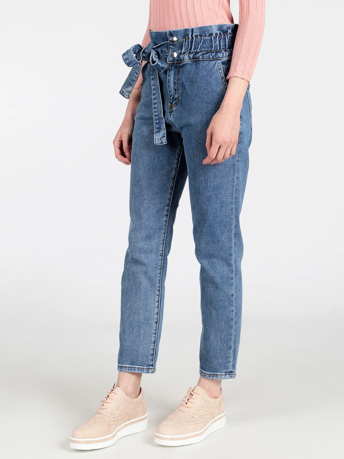 Jeans straight leg with bowin Jeans from Women's Clothing on