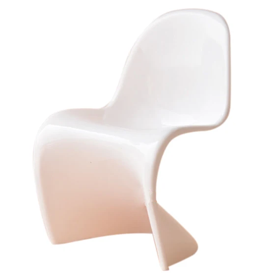 

New Arrival 1/6 Dollhouse Miniature Furniture Plastic "S" Shape White Chair