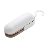 Chip Bag Resealer Portable Sealing Tool Mini Handheld Plastic Package Air Tight Re Sealer Snack Seal Heat 1pc keep food fresh 1