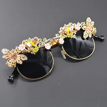 

Handmade Luxury Baroque Rhinestone Flower Bee Sunglasses for Women Brand Female Sun Glasses Oculos Crystal Eyewear for Party