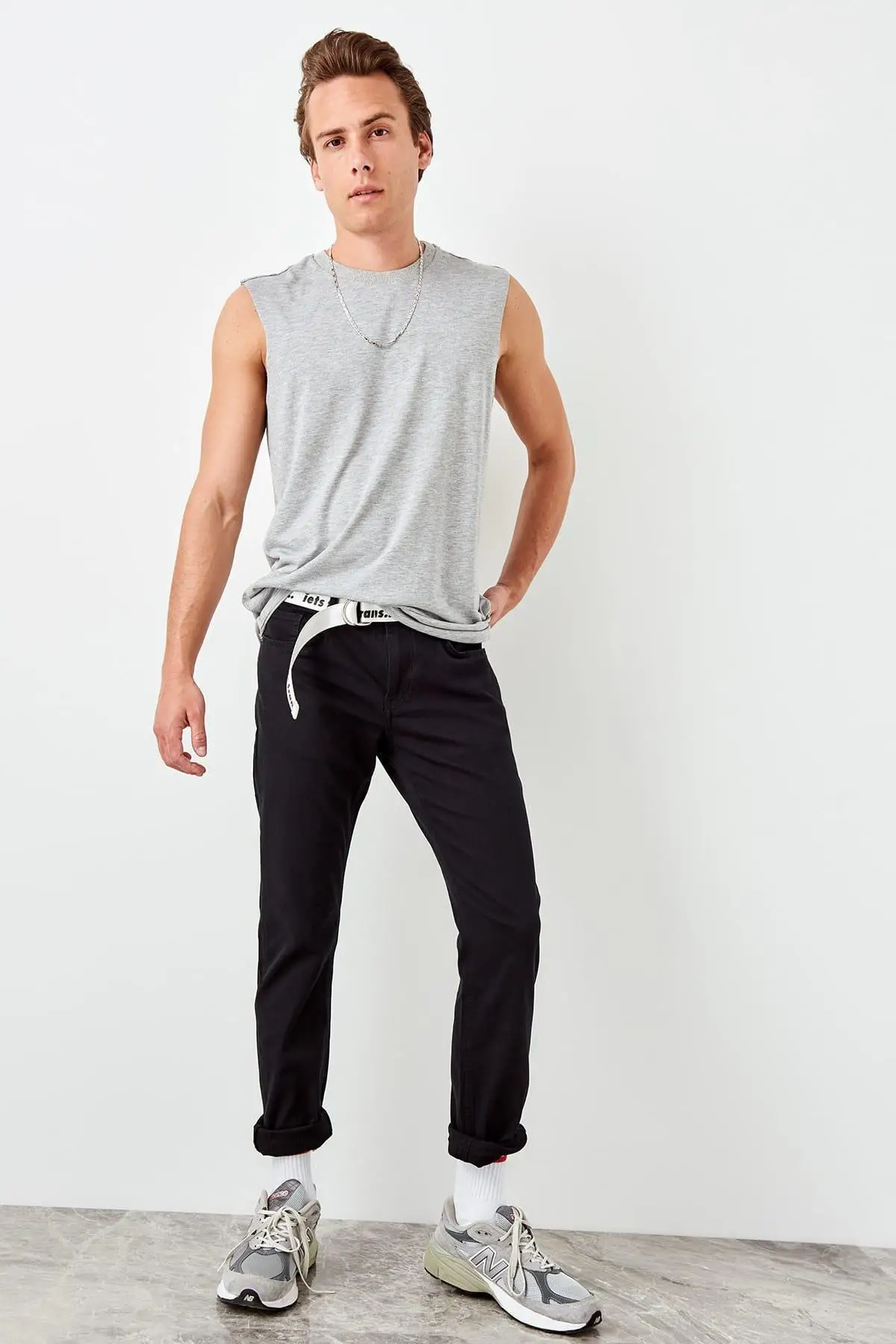 

Trendyol New Black Men 'S Slim Fit Pants TMNSS19LR0235
