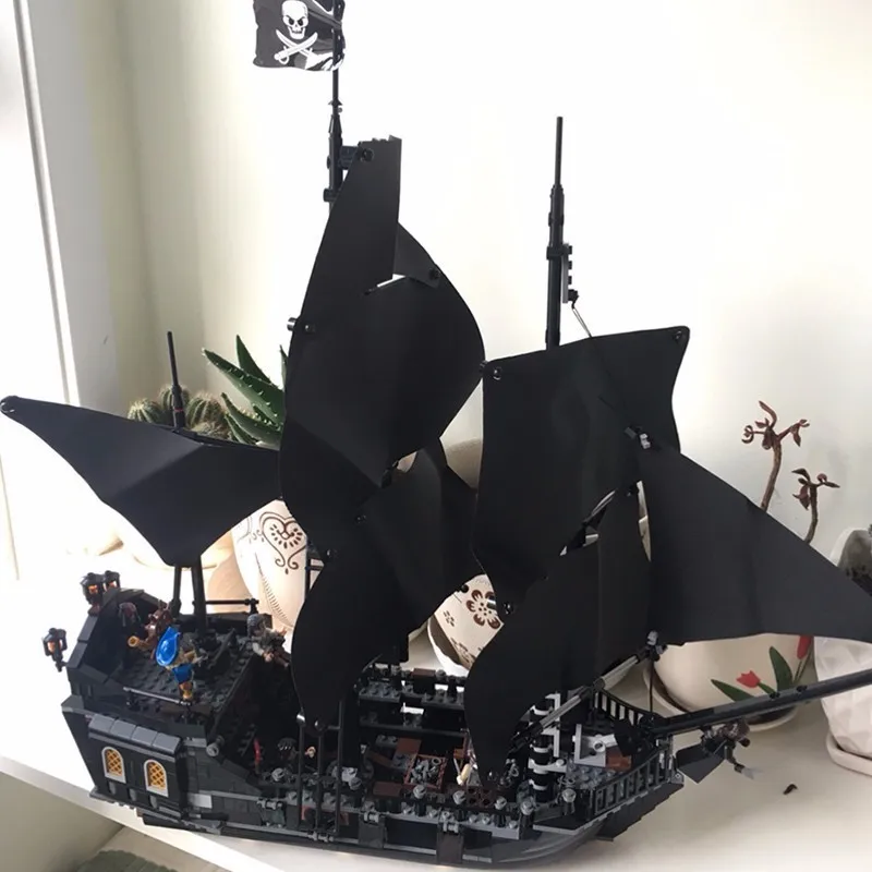 

Lepin 804pcs Increase Le After The Black Pearl Children Alpinia Oxyphylla Science And Spelling New Toys 16006 Will Film Series