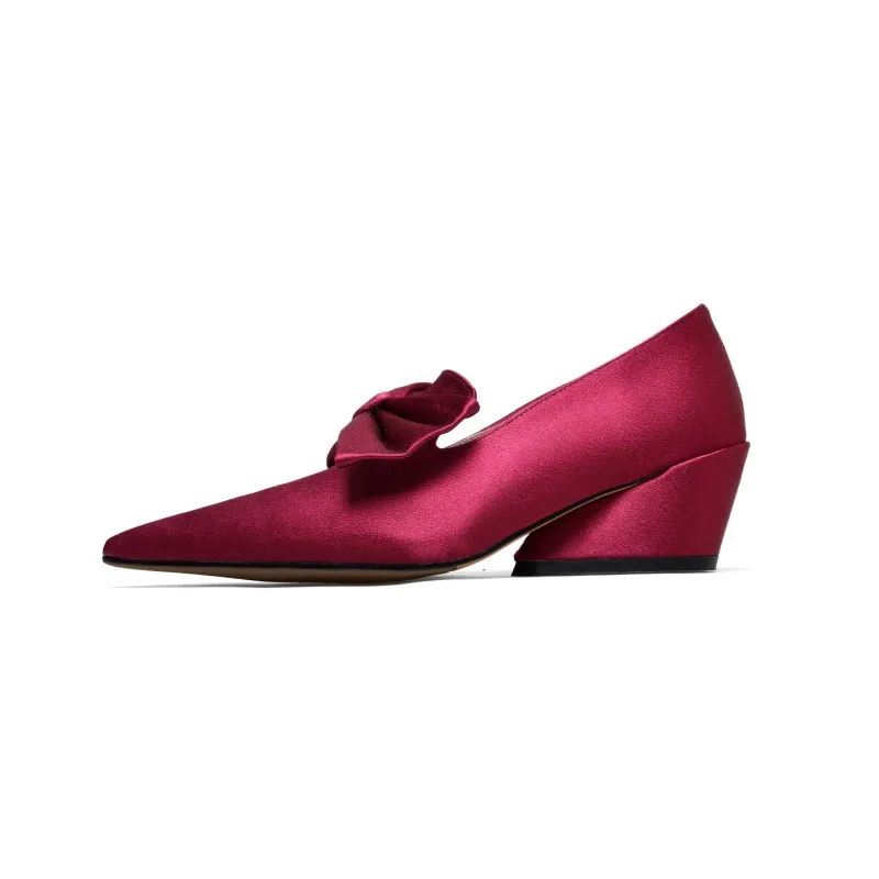

2019 spring and autumn new slope with pointed bow code 42 43 yards purple with sardine cloth shoes