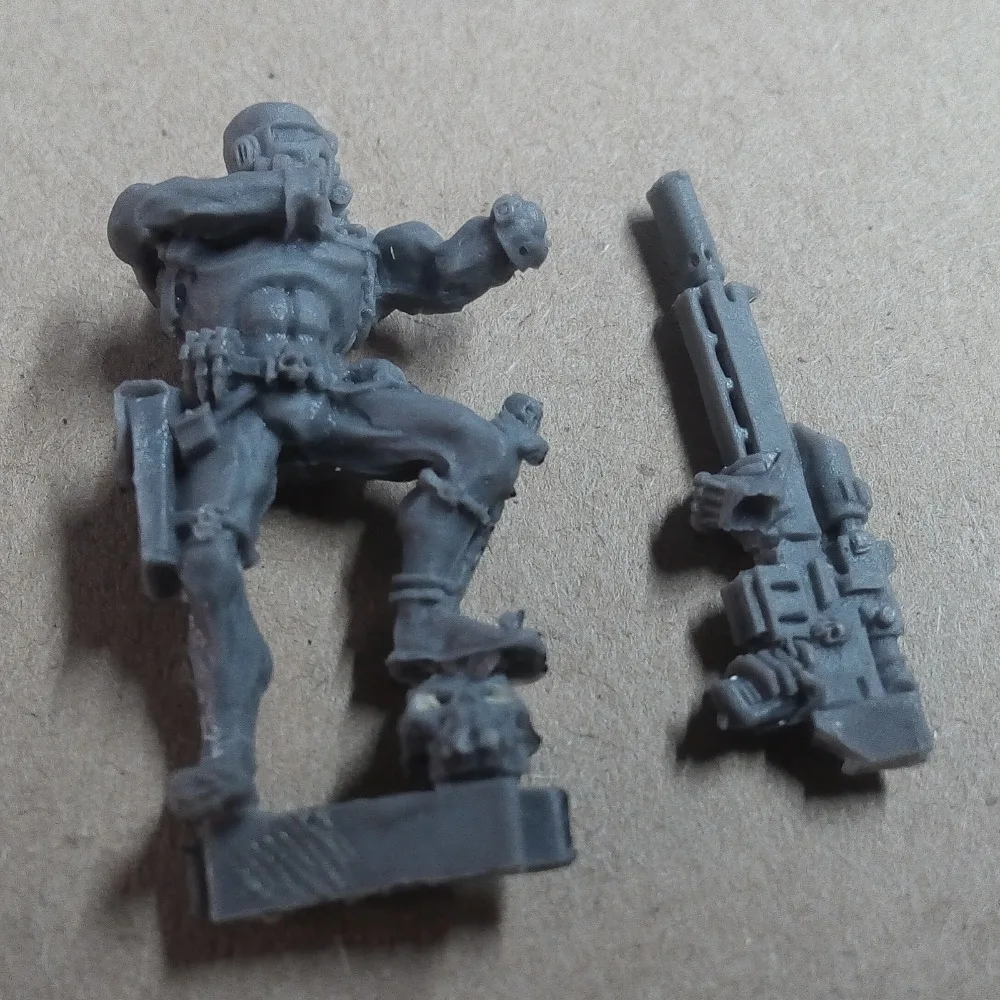 Старый Vindicare Assassin (2) |