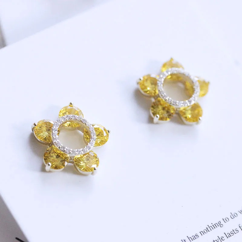 

Fashion Hollow out Five Pink Stones Small Flower Stud Earrings Yellow Star Cubic zirconia Earrings Women Jewelry Sweet Cute