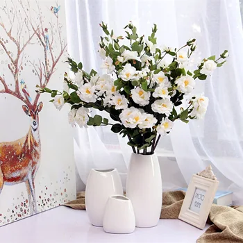 

White Ceramic Inserted Ceramic White Tabletop Vase Home Decoration Vase Fashion Modern French Palace Classic Vases