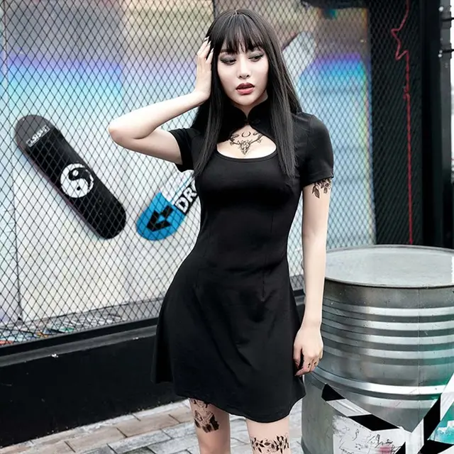 Sexy Asian Goth Chicks