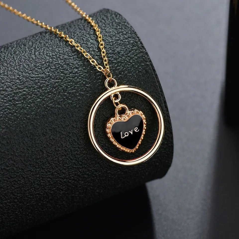 

Korean Style Women Pendant Necklaces Love Heart In Hallow Round Chain Necklaces Trendy Jewelry Handmade Wedding Jewelry