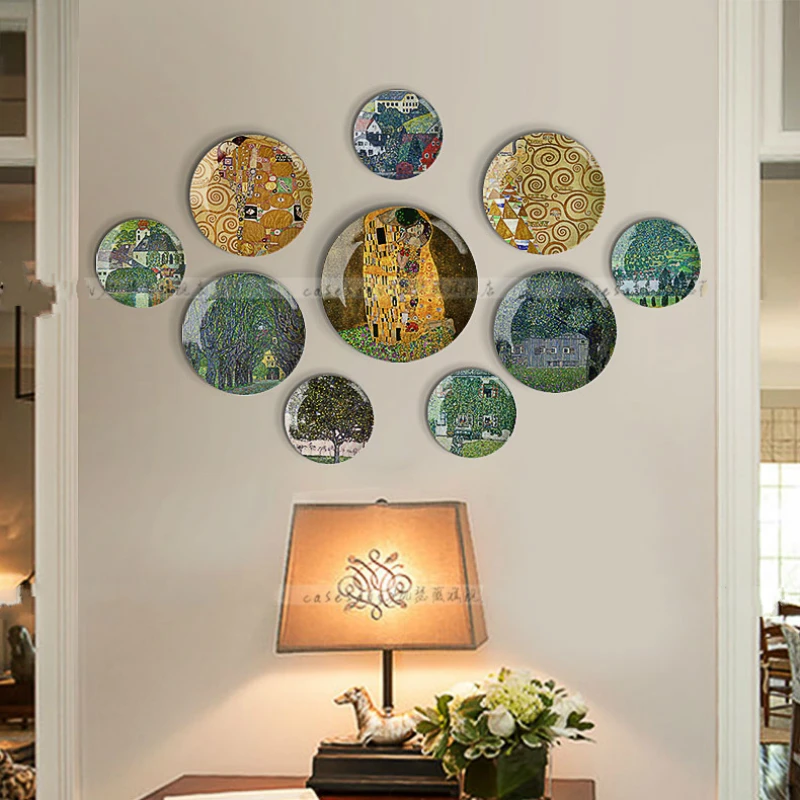 

Kiss with Hug Klimt Decorative Hanging Plate European Living Room Background Decoration Display Ceramic Craft Wall Decor