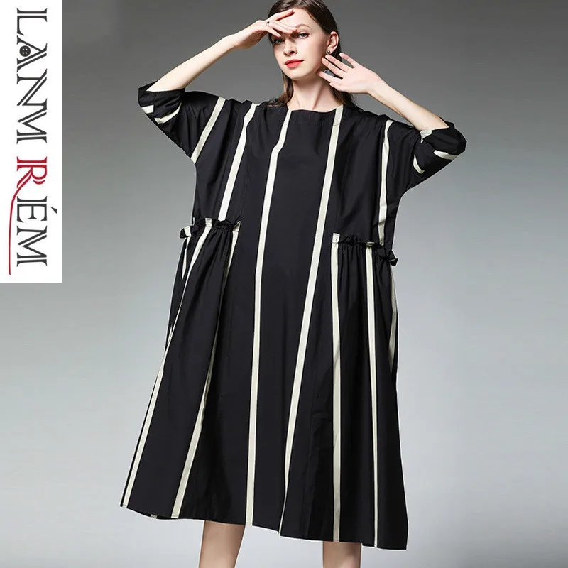 

LANMREM 2019 Spring Summer New Contrast Color Round Neck Folds Large Pockets Stripes Large Size Fashion Women's Dress QF13501