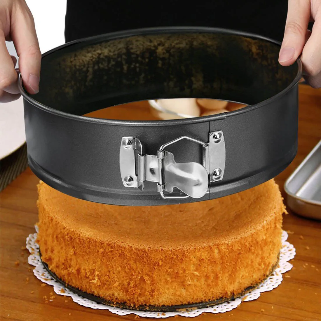 

2019 NEW FASHION Round Cake Tin Set Non Stick Spring Form Loose Base Baking Pan Tray