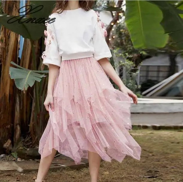 

2019 New Summer Women 3D Flower Embroidery Beaded Lantern Sleeve Short Tops+ Star Sequined Irregular Mesh Long Skirt 2 Piece Set