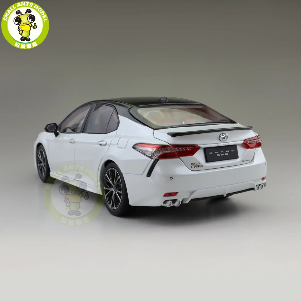 US $59.90 118 New Camry 2018 Sport 8th Generation Diecast Car Model Toys For Kids Gift Collection White With Black Top
