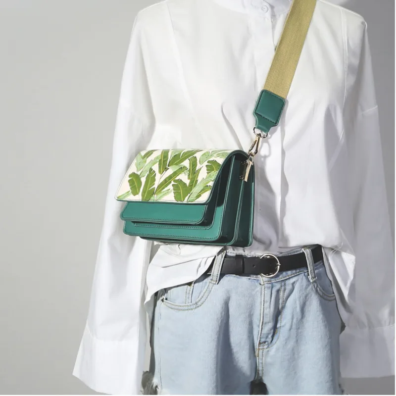 

[Super Seabob] 2019 Spring Summer Stylish New Green Color Leaf Pattern Single Strap PU Leather Messenger Bag All Match LM432