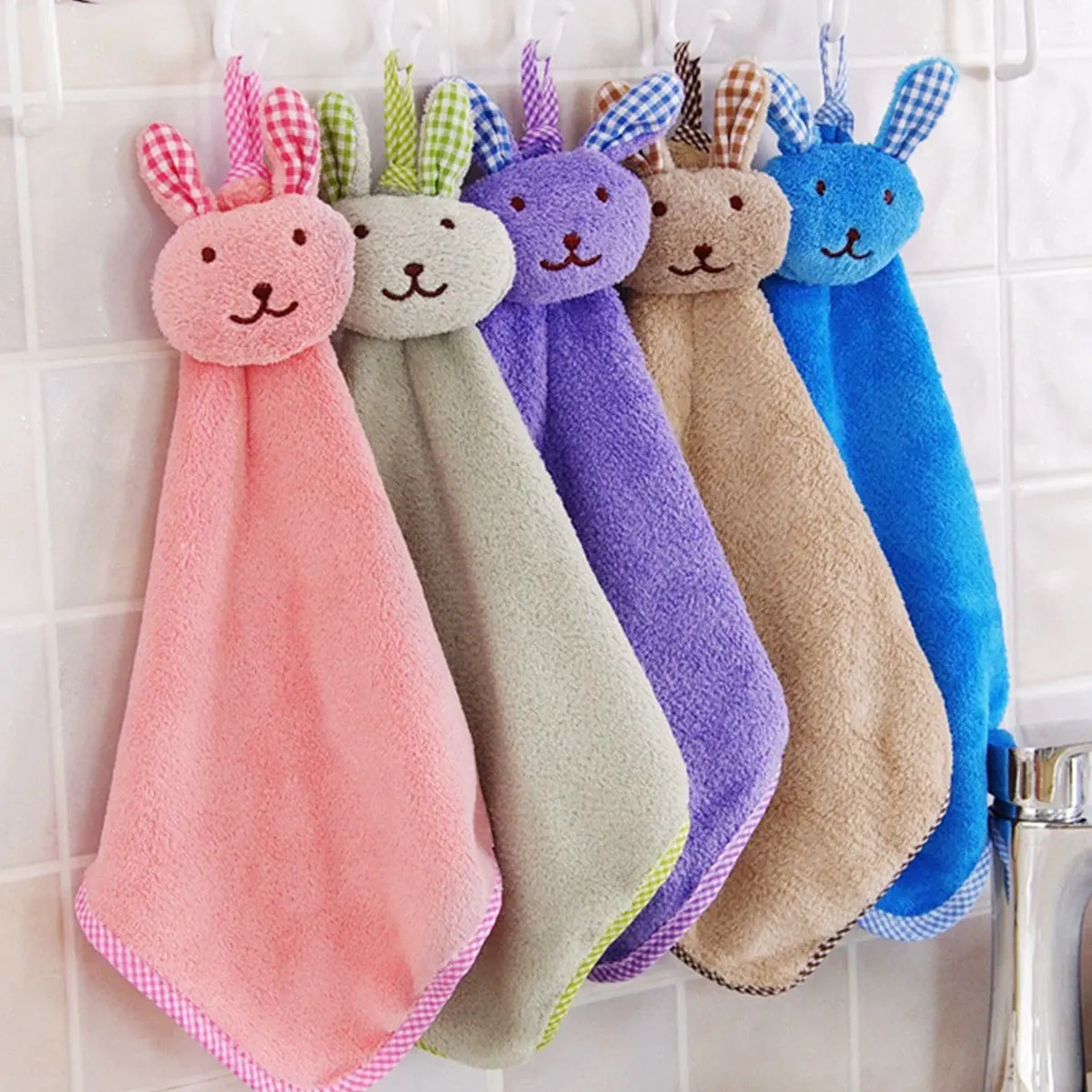 

New Baby Infant Coral Velvet Hand Towel Cartoon Animal Rabbit Kitchen Hanging Bath Wipe Towel Washcloths Kids Handkerchief