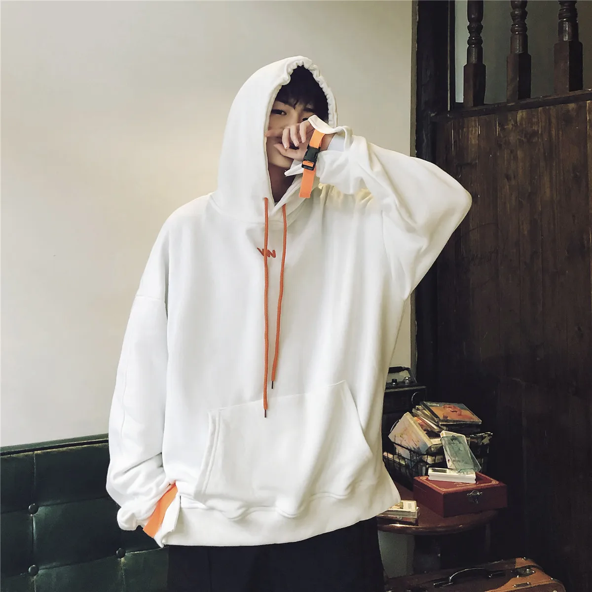 

2019 Spring Men's New Clothes Coats Pattern Hand Buckle Decoration Hit Color Pullover Male Hoodies Cotton Casual Sweatshirts
