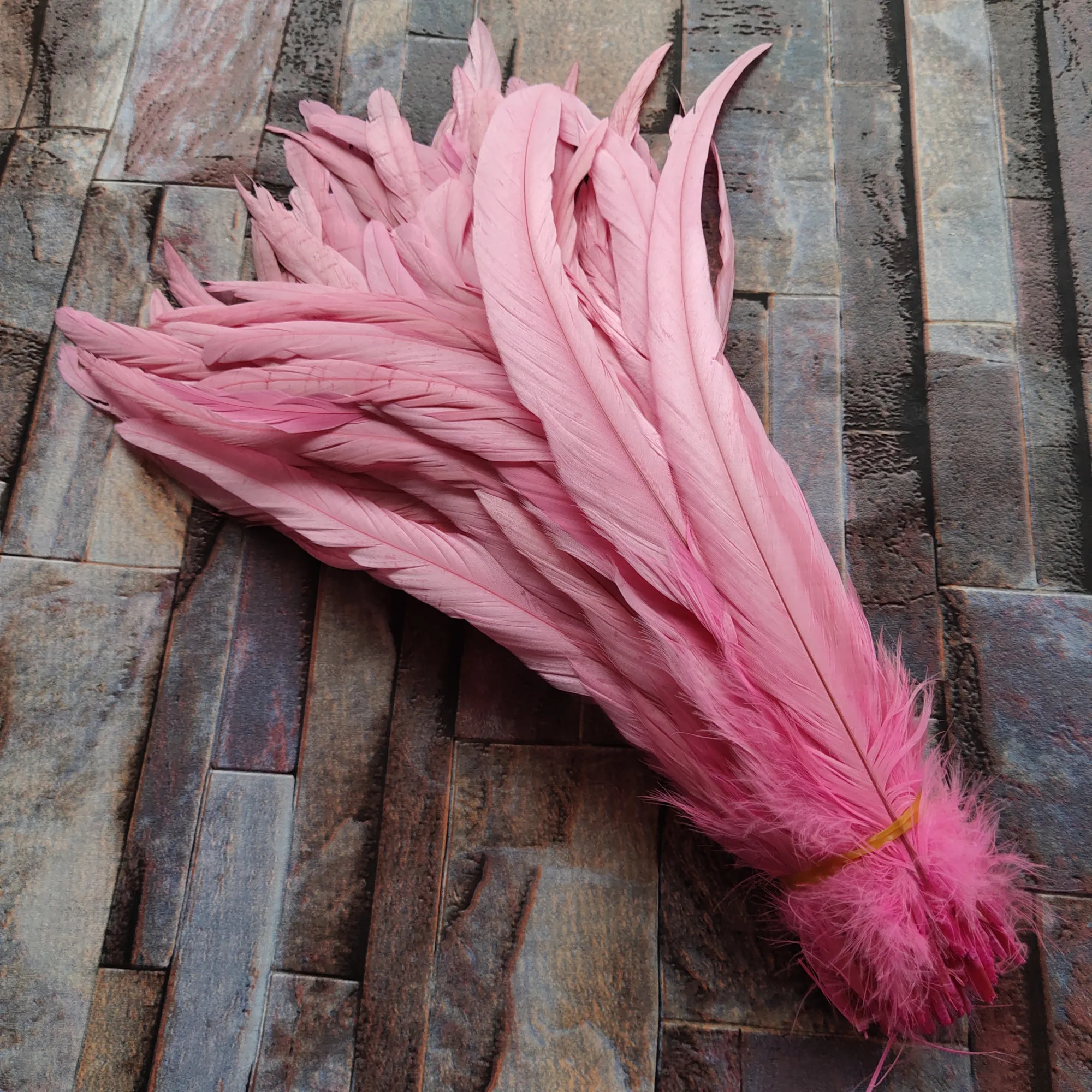 New 10pcs Beautiful 10 12inch 25 30cm Pink Rooster Feather