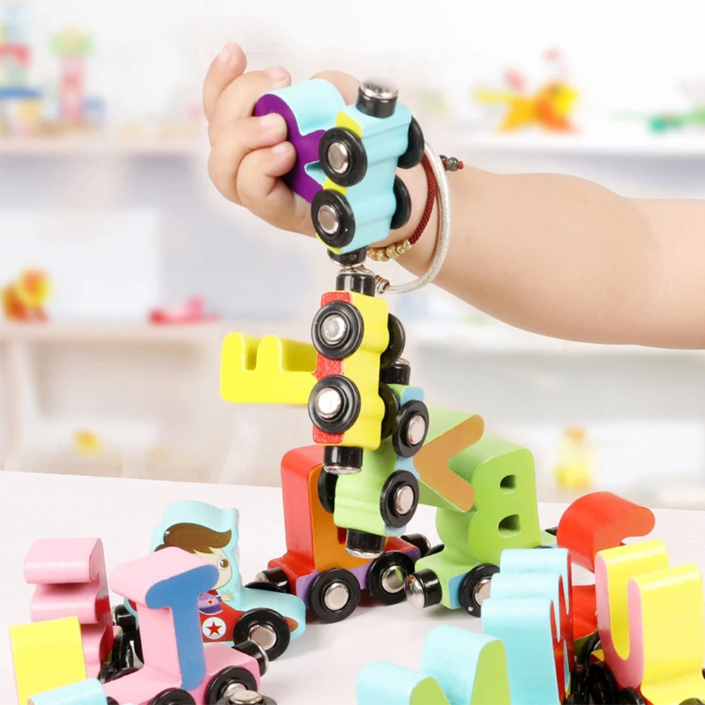 26 Английских Букв маленький поезд Деревянные игрушки Дети От 1 до 3 лет головоломка когнитивные магнитные буквы автомобиль раннее образование