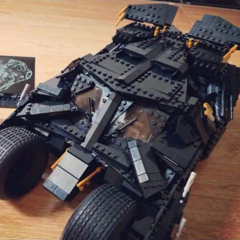 

2018 Lepin 1969pcs Hero Film Bat War Chariot Children Alpinia Highest Quality Oxyphylla Assembling Building Block Toys 07060