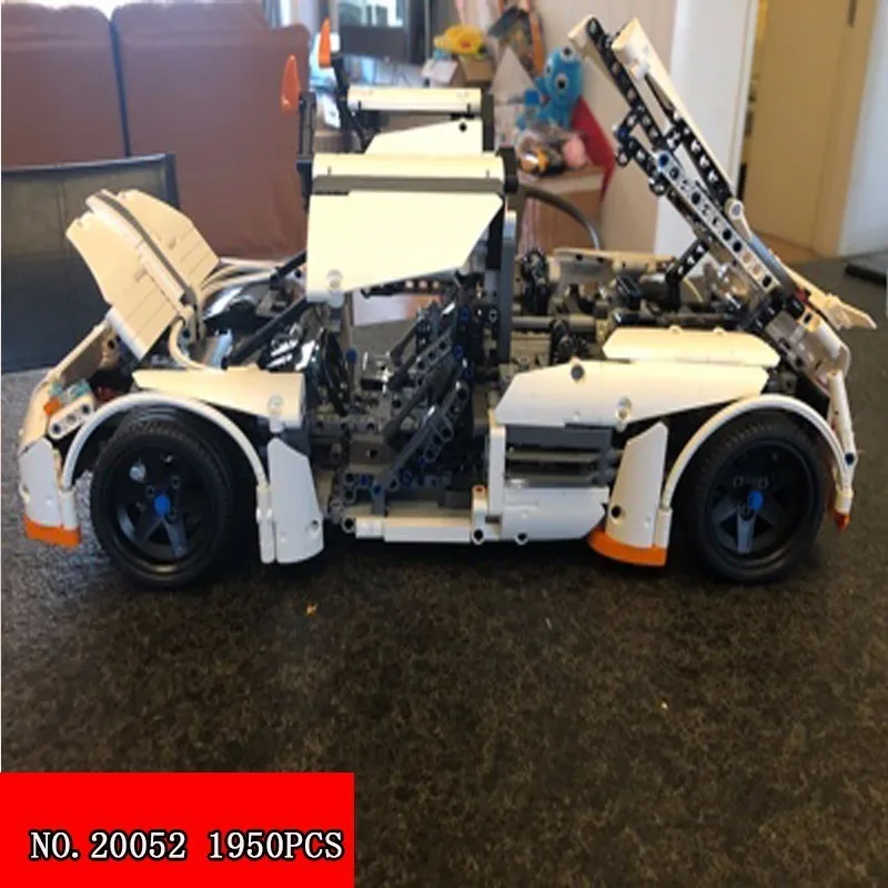 

Lepin Technology Series Predation This Quality Sports Assembling Spelling Insert Children 1950pcs Building Blocks Toys 20052