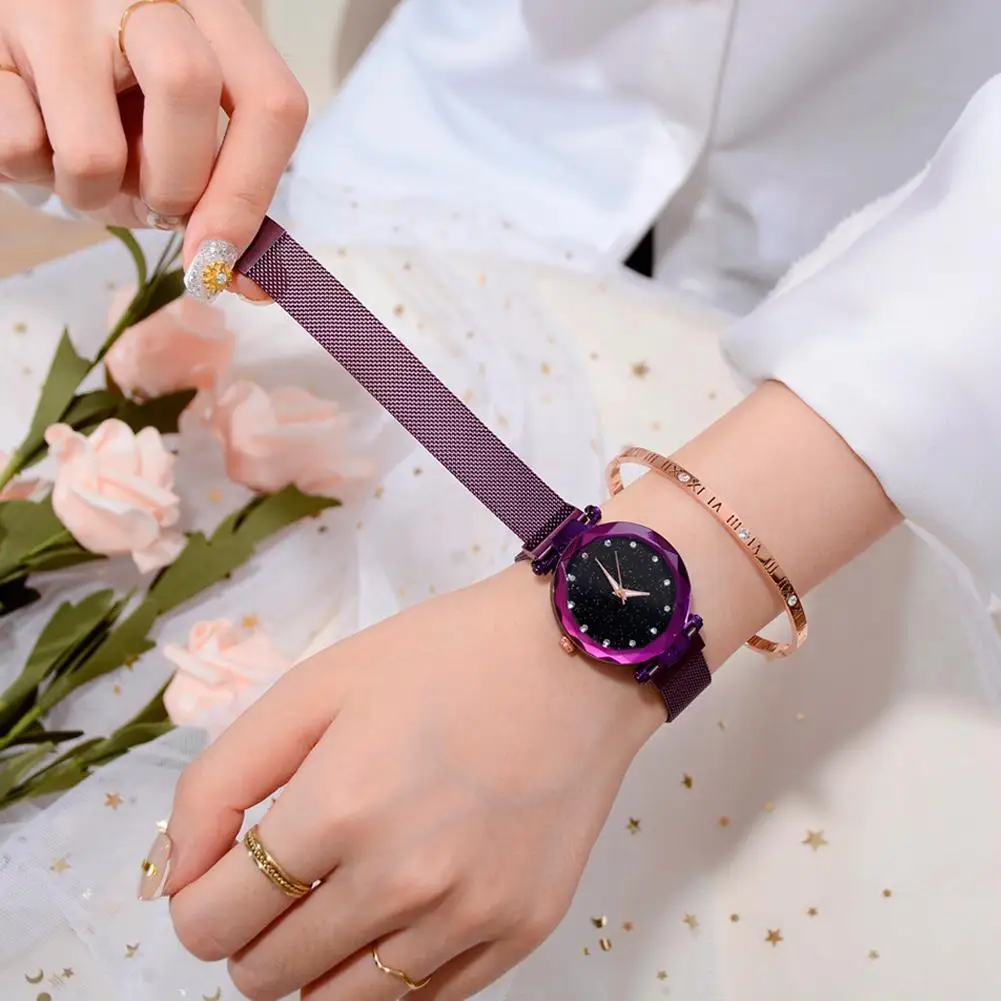 

2019 Hot Sale Starry Sky Watch Women's Luxury Magnetic Magnet Buckle Quartz Wristwatch Geometric Surface Female Diamond Watches
