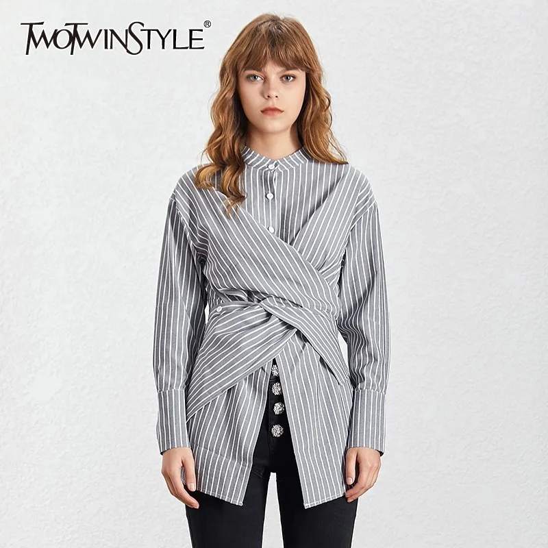 TWOTWINSTYLE женская рубашка со стоячим воротником и длинным рукавом облегающая