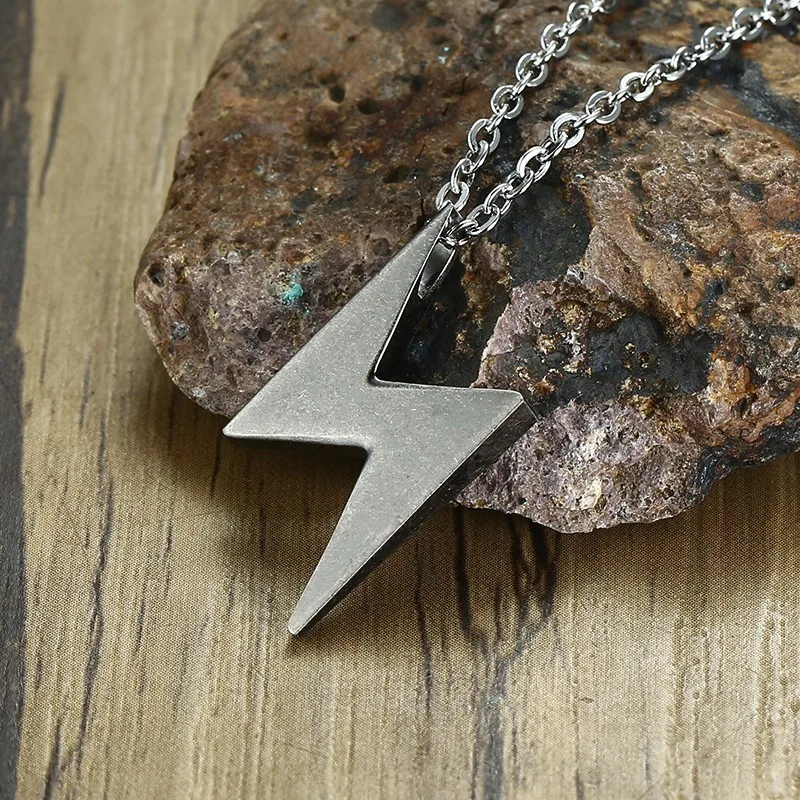 

Men Silver Gray Lightning Pendant Necklace Stainless Steel Bolt Thunder Flash Charm Male Jewelry 20 -24 inch